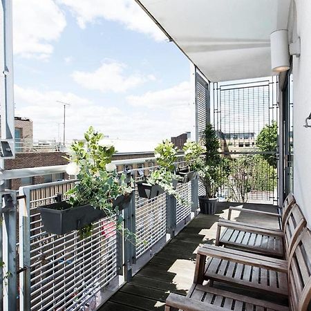 Stylish 2 Bedroom Flat With Balcony In London Exterior photo